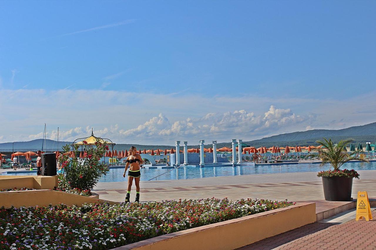 Duni Marina Beach Hotel Dyuni Exterior photo